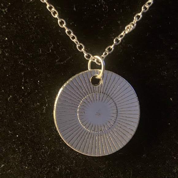 Pendant Necklace Charm - Picture 3 of 3